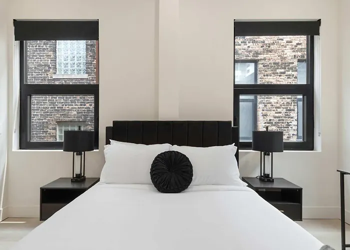 River North Private Deck With In And Out Parking Chicago