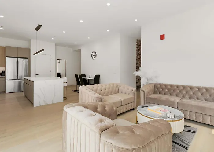 River North Private Deck With In And Out Parking * Chicago